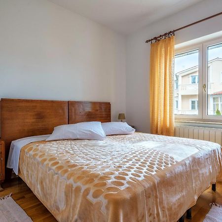 Apartment Majoran Pula Eksteriør billede