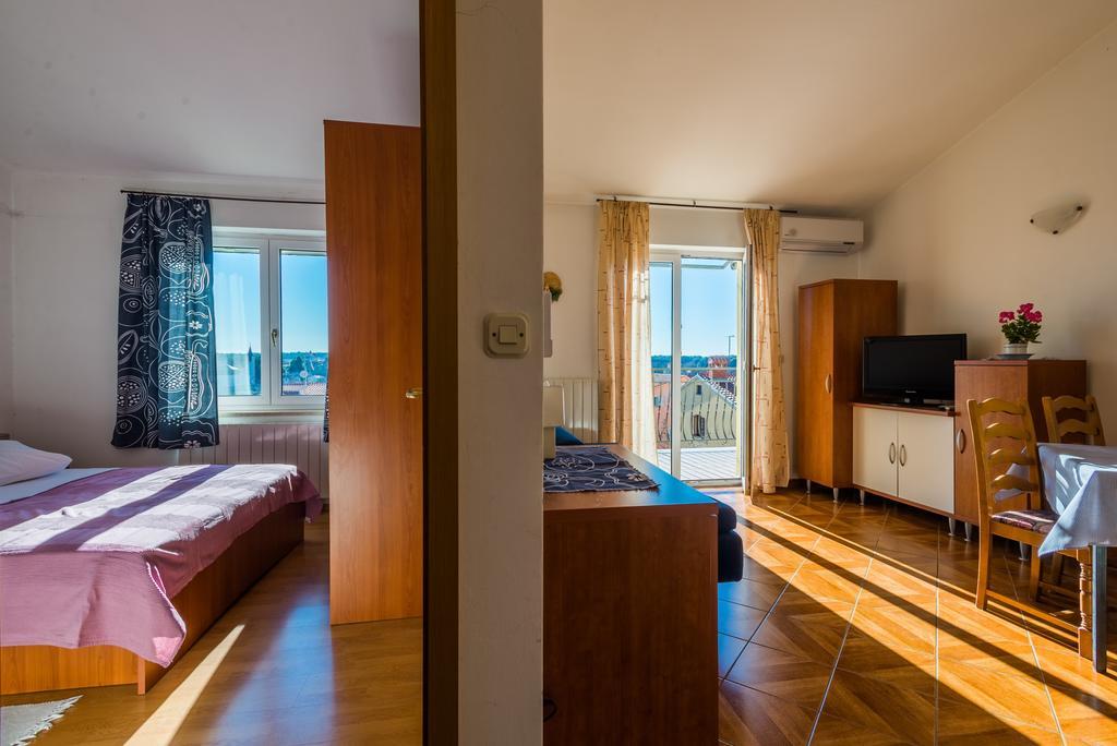 Apartment Majoran Pula Eksteriør billede