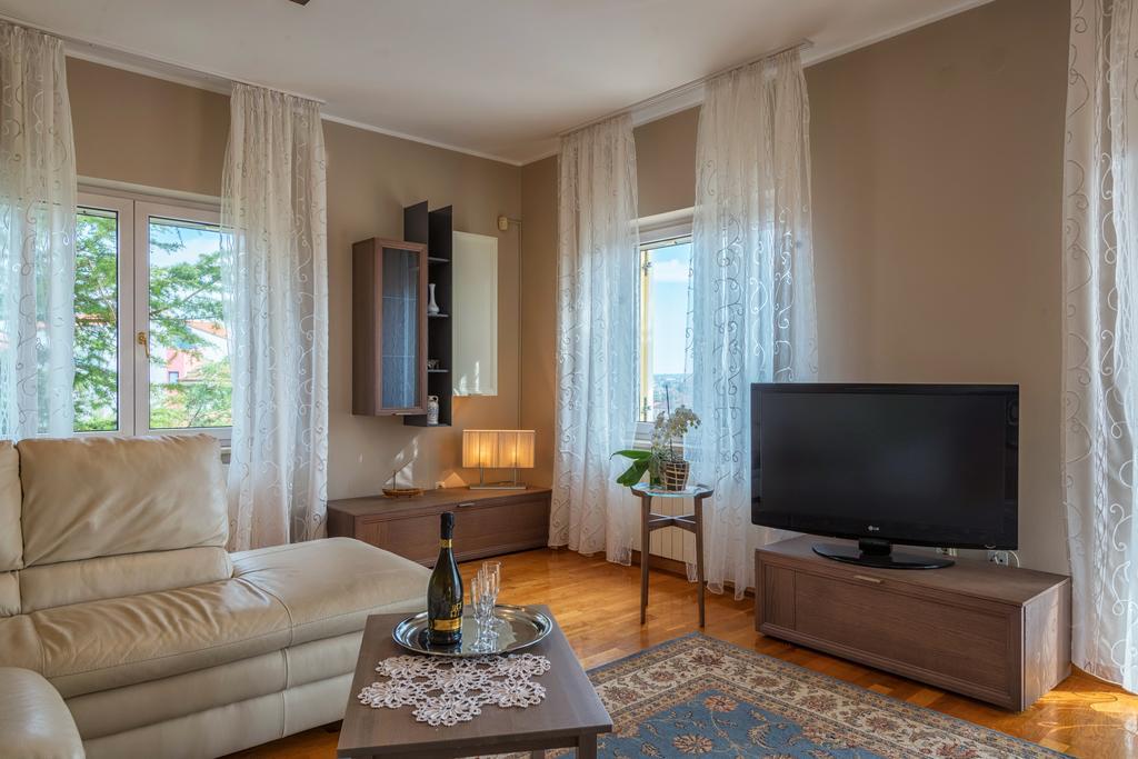 Apartment Majoran Pula Eksteriør billede